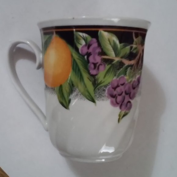 Lynns Fine China Cup 3 3/4" Tall x 4 1/2" Across With Handle Fruit Desig - Picture 1 of 5